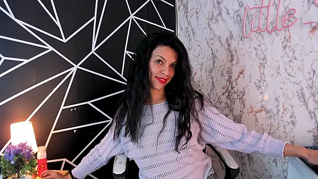 Snapshot of aitana_garcia_ chatting on 03-01-25, 12:45 aitana garcia  online show from 03-01-25, 12:45