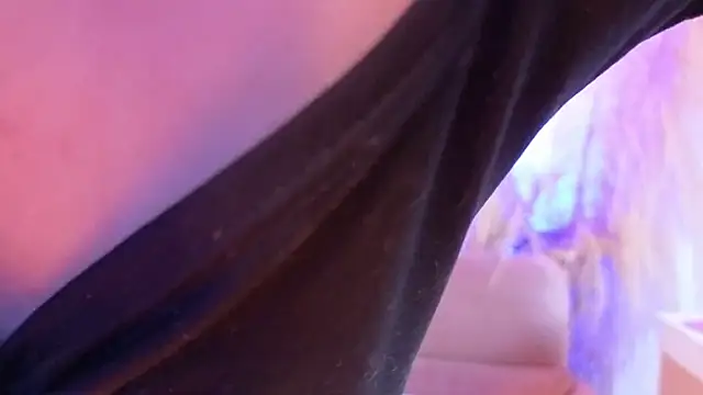 Snapshot of aitana_garcia_ chatting on 04-28-26, 11:14 aitana garcia online show from 04-28-26, 11:14