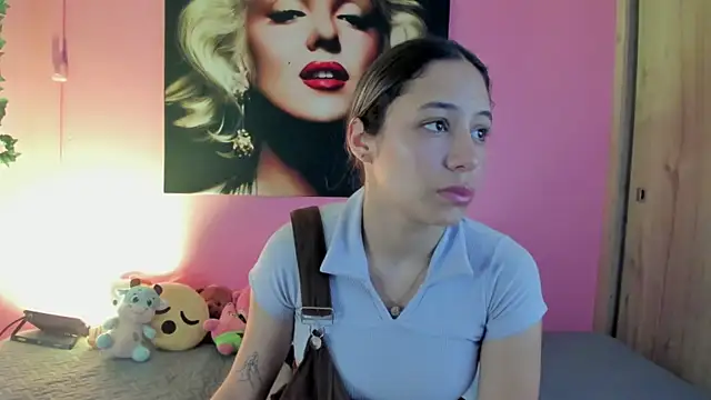 Snapshot of TANIA_06 chatting on 07-06-26, 01:07 TANIA 06 online show from 07-06-26, 01:07