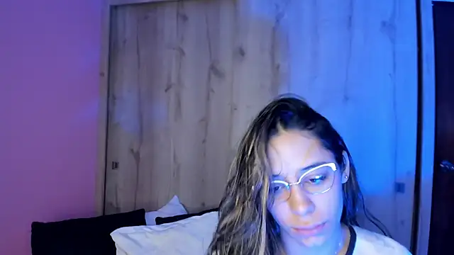 TANIA 06 online show from 04-25-26, 01:14