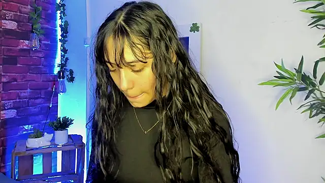 TANIA 06 online show from 09-11-25, 01:22