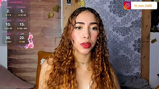 LiaHansson online show from 12-16-25, 05:06