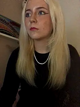 Blondie Sofia Essexbabe online show from 10-14-25, 10:42