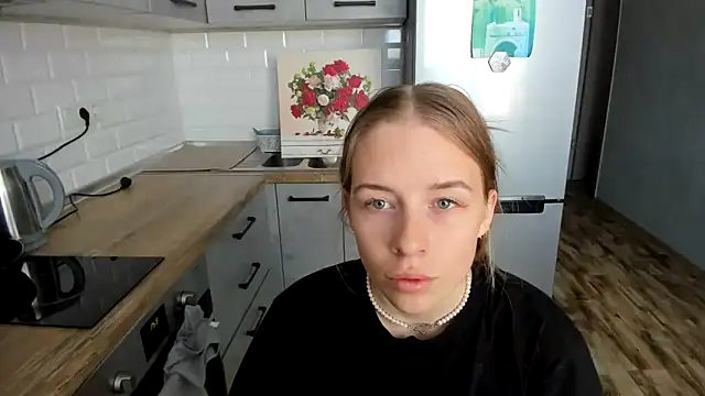 AnnNorriss online show from 10-20-25, 10:38