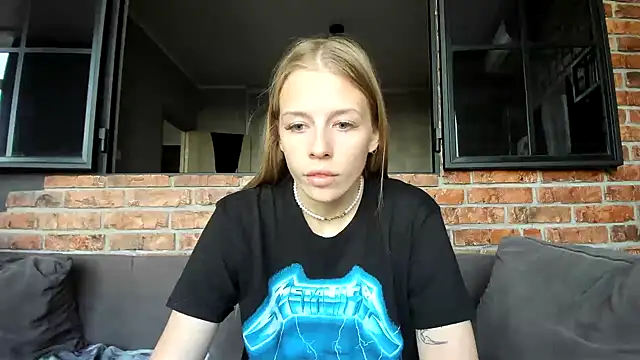 AnnNorriss online show from 09-25-25, 03:07