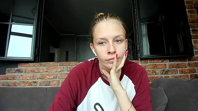 AnnNorriss online show from 10-07-25, 09:32