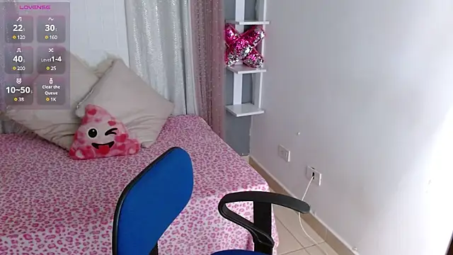 emily-777 online show from 03-13-25, 01:32