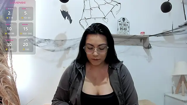 emily-777 online show from 10-30-25, 06:49