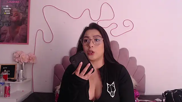 emily-777 online show from 09-10-25, 09:47