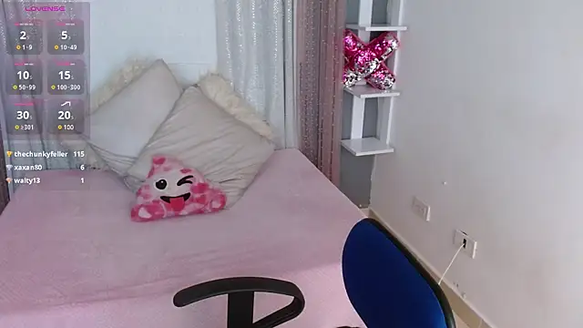 emily-777 online show from 03-18-25, 10:58