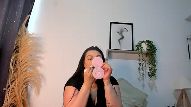 emily-777 online show from 11-12-25, 06:45