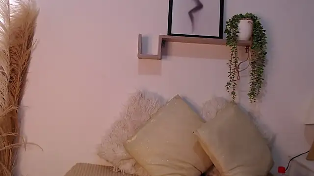 emily-777 online show from 11-24-25, 05:46