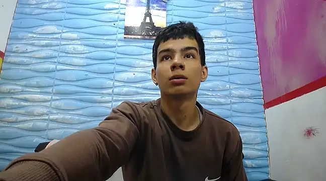 Snapshot of seigfried0 chatting on 03-16-25, 07:17 seigfried0 online show from 03-16-25, 07:17