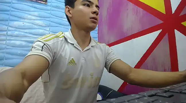 Snapshot of seigfried0 chatting on 02-25-25, 07:06 seigfried0 online show from 02-25-25, 07:06