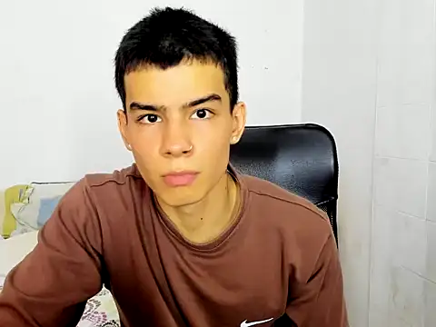 Snapshot of seigfried0 chatting on 02-19-25, 07:05 seigfried0 online show from 02-19-25, 07:05