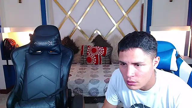 SaraClub JY online show from 02-26-25, 08:25