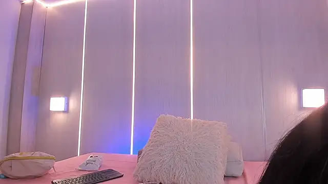 sasha riverss online show from 05-25-26, 07:45