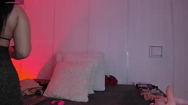 sasha riverss online show from 11-27-25, 07:25