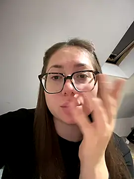 May Alisa online show from 09-28-25, 06:59