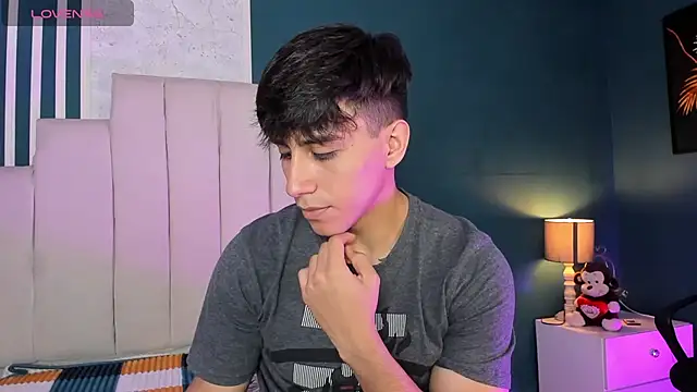 Allex Cano online show from 12-01-25, 06:31