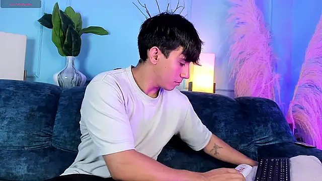 Allex Cano online show from 01-08-26, 07:20