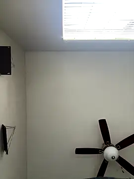 Snapshot of Deshay30 chatting on 09-24-25, 08:37 Deshay30 online show from 09-24-25, 08:37