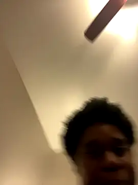 Snapshot of Deshay30 chatting on 12-14-25, 11:10 Deshay30 online show from 12-14-25, 11:10