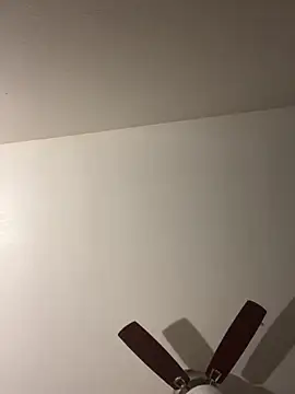 Snapshot of Deshay30 chatting on 12-22-25, 12:00 Deshay30 online show from 12-22-25, 12:00