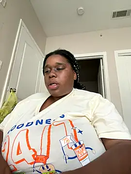 Snapshot of Deshay30 chatting on 09-21-25, 09:09 Deshay30 online show from 09-21-25, 09:09