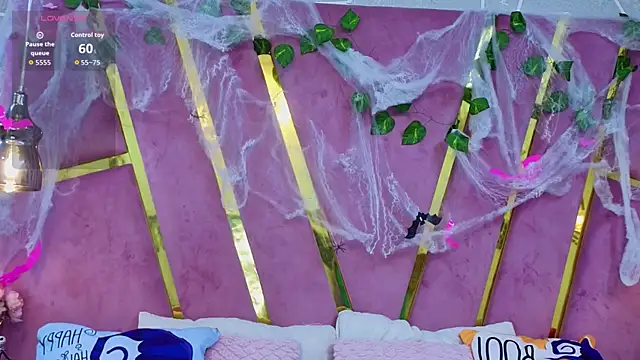 EmmyCortez online show from 10-24-25, 11:42