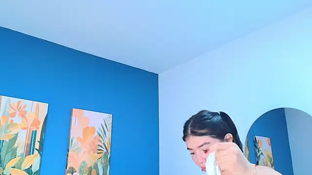 Zamira Taylor online show from 11-08-25, 03:43