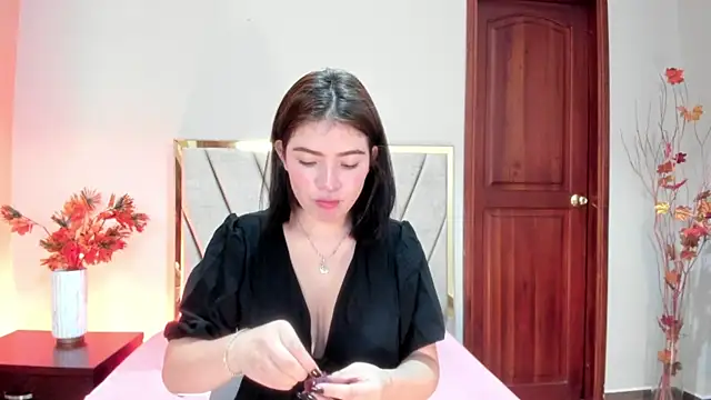 Snapshot of Zamira_Taylor chatting on 04-13-26, 08:24 Zamira Taylor online show from 04-13-26, 08:24