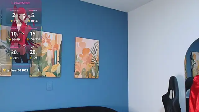 Zamira Taylor online show from 10-30-25, 03:38