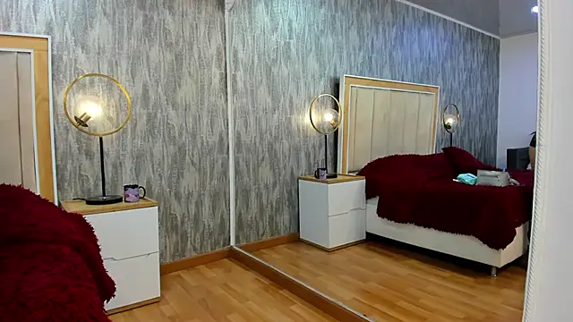 NahomyCarther online show from 11-28-25, 03:28