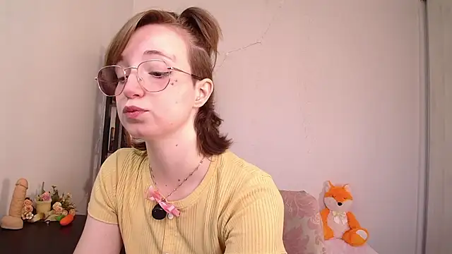 Snapshot of Elise_Nyx chatting on 05-27-26, 12:56 Elise Nyx online show from 05-27-26, 12:56