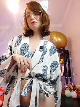 Elise Nyx online show from 04-07-26, 01:35