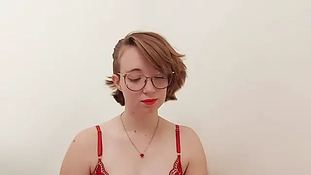 Elise Nyx online show from 10-02-25, 12:41