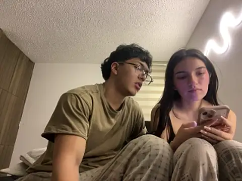 DesireLuxe online show from 03-17-26, 05:54