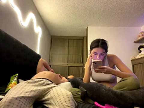 DesireLuxe online show from 01-09-26, 07:59