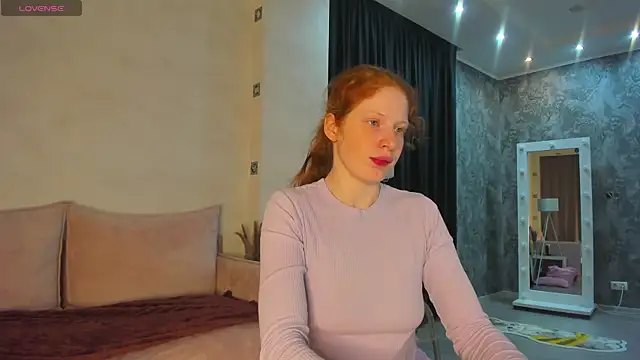 Sandra Wi1son online show from 04-03-26, 01:23