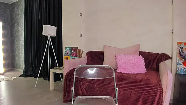 Sandra Wi1son online show from 03-20-26, 01:50