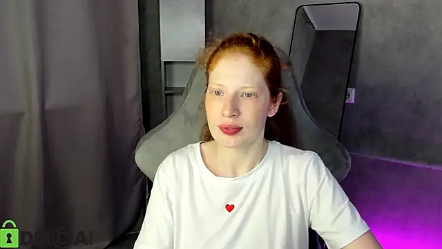 Sandra Wi1son online show from 09-18-25, 01:30