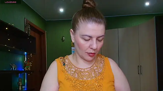 Snapshot of VeronikawGold chatting on 07-10-26, 09:04 VeronikawGold online show from 07-10-26, 09:04