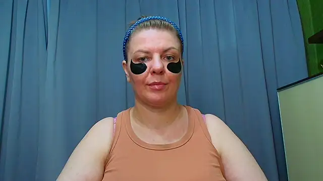 VeronikawGold online show from 05-07-26, 10:24