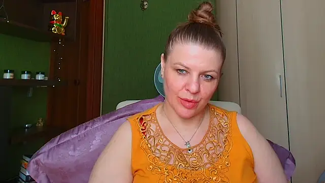 VeronikawGold online show from 05-26-26, 07:06