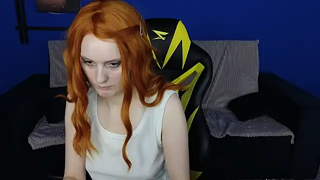 Snapshot of KristinMoore chatting on 03-02-25, 12:14 KristinMoore online show from 03-02-25, 12:14