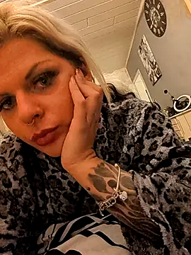 Glory Max online show from 02-10-26, 05:45