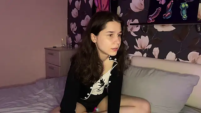 baby lesi online show from 04-28-26, 08:02