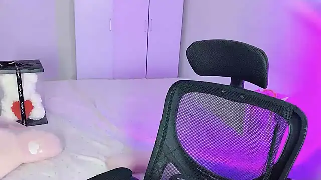 Annnnqi-77 online show from 10-13-25, 07:43