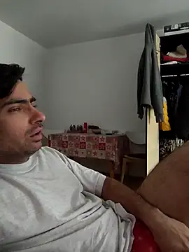 andreiiiii2025 online show from 04-30-26, 09:38